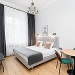Ξενοδοχείο με διαμερίσματα Wawel - Old Town 4*
