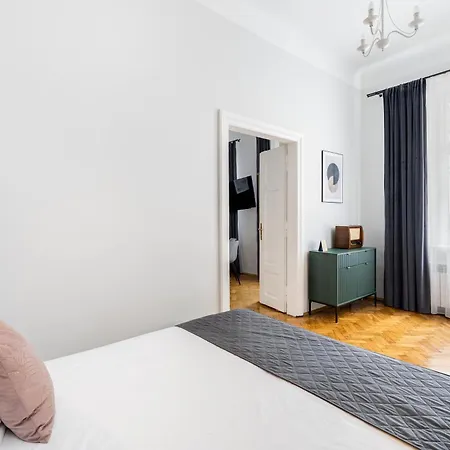 Aparthotel Wawel - Old Town Krakov