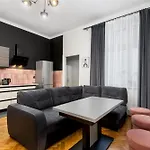 Wawel - Old Town Apartmanhotel 4*
